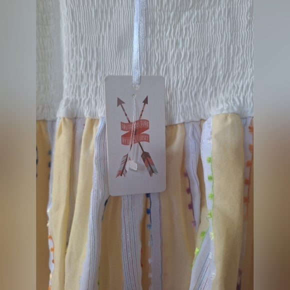 Truth Culture Boutique Embroidred You Are My Sunshine SunDress Girls 14 - Picture 5 of 9